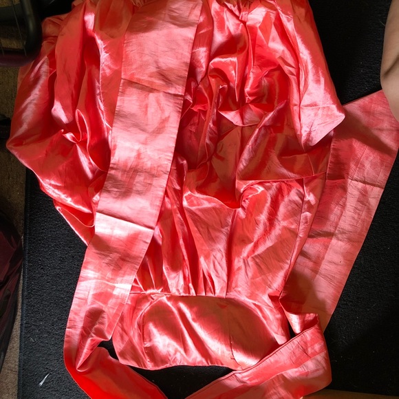 Dress - Picture 3 of 4